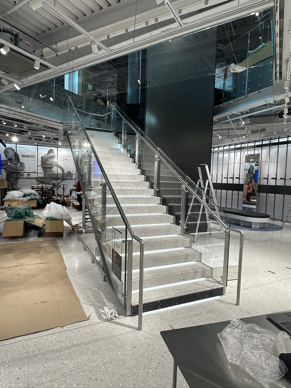 Escalier NIKE STORE - CHATELET Paris (4) (Copier)